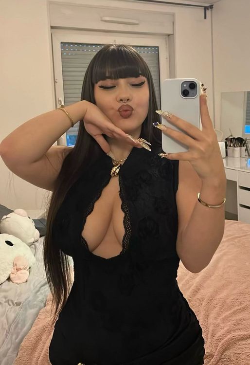 Créatrice OnlyFans Gothique