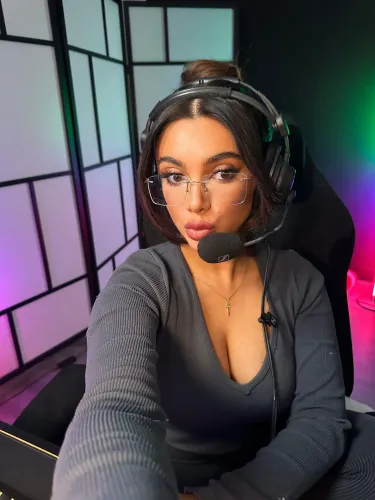 Julia Bayonetta OnlyFans gratuit photo 17 créatrice française vérifiée